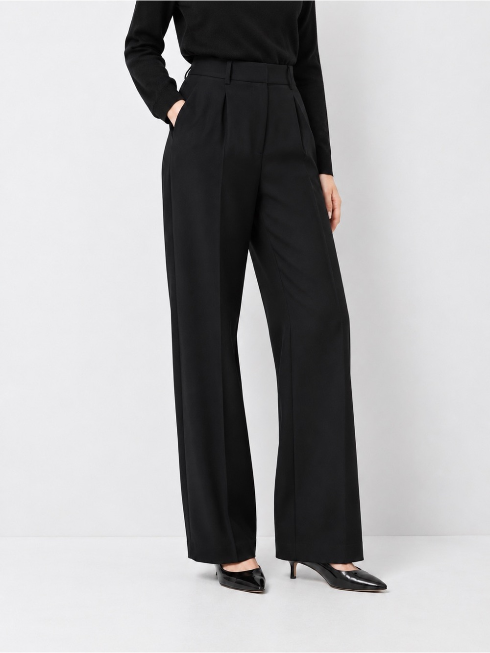 Aritzia The Effortless Pant Crepette Black High Rise Wide Leg Size 8